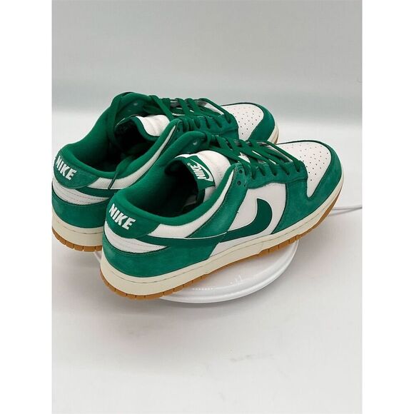 Nike Dunk Low SE 'Malachite Gum' not the same as you see in stores - Picture 3 of 16